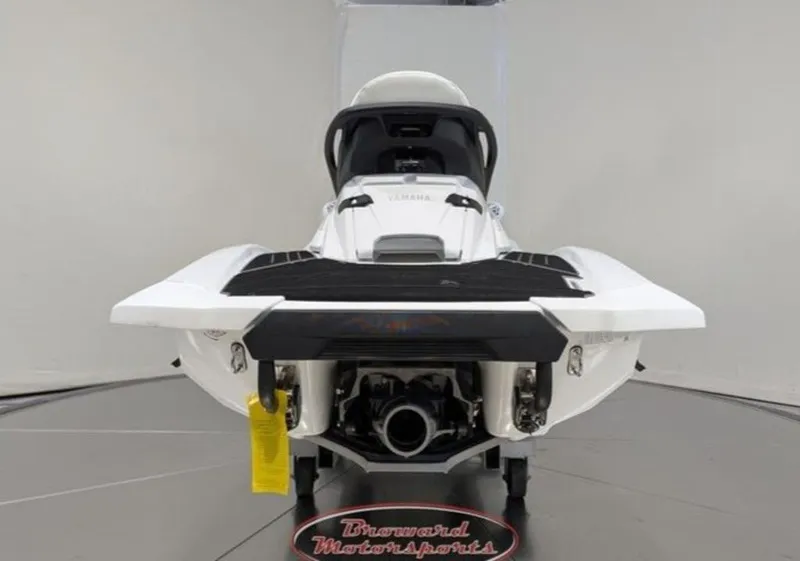 Slide: The Image of Yamaha FX Cruiser SVHO® 2026 - 3