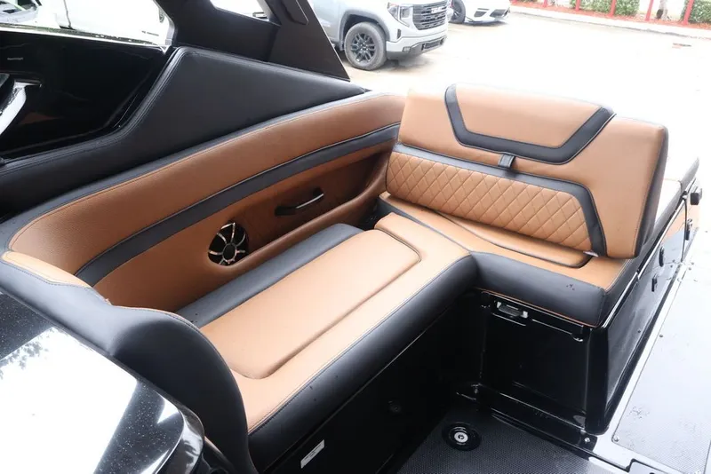 Slide: The Image of Yamaha 275SD 2026 - 10