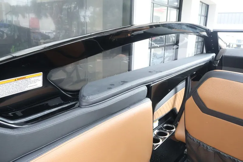 Slide: The Image of Yamaha 275SD 2026 - 17