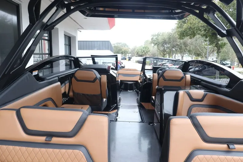 Slide: The Image of Yamaha 275SD 2026 - 8