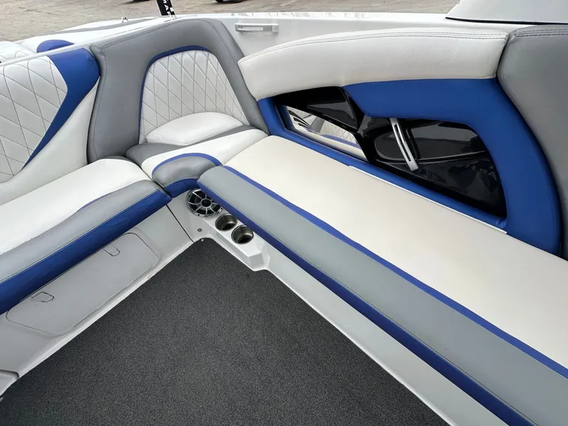 Slide: The Image of Tigé RZ4 2013 - 13