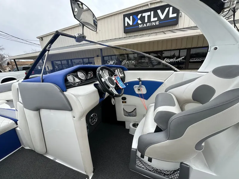 Slide: The Image of Tigé RZ4 2013 - 16