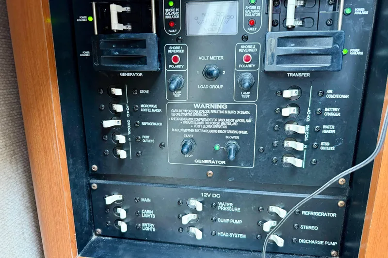 Slide: The Image of Electrical control panel of a 2006 Seaswirl Striper 2901 Walkaround O/B boat. - 24