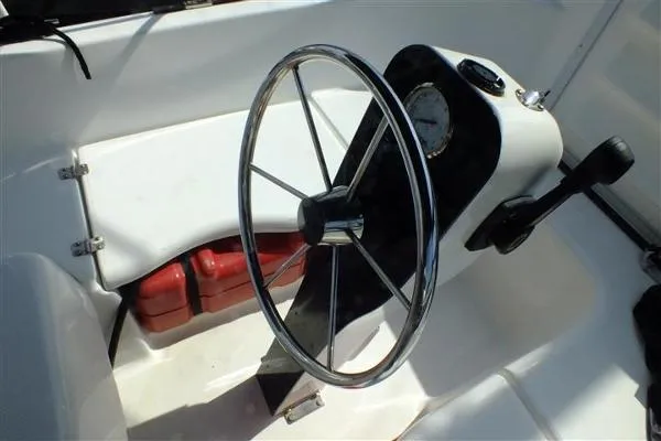 Slide: The Image of Macgregor 26M Powersailer 2011 - 7