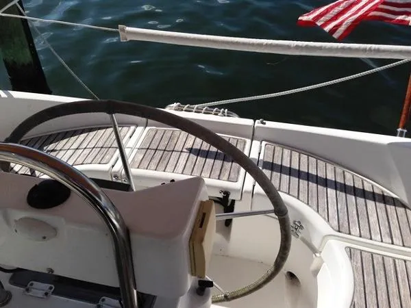Slide: The Image of Beneteau 351 - 3 Cabin 1995 - 10