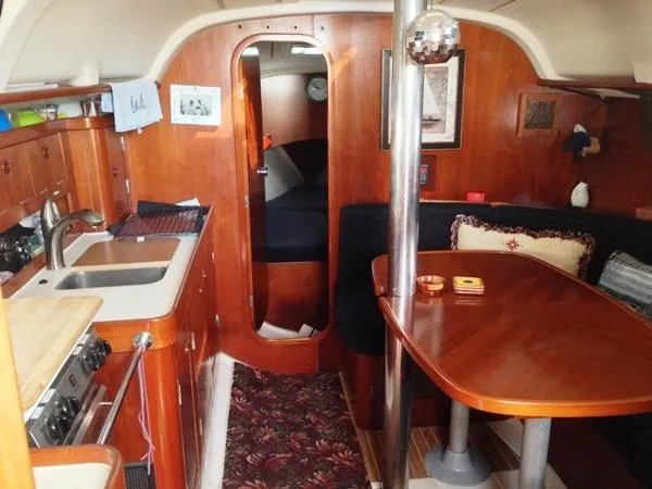 Slide: The Image of Beneteau 351 - 3 Cabin 1995 - 11