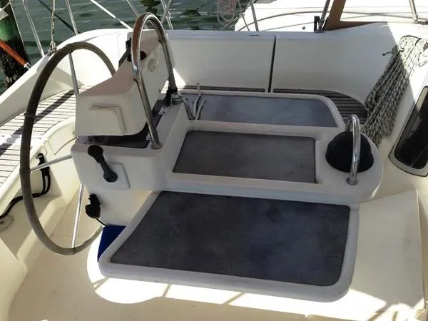 Slide: The Image of Beneteau 351 - 3 Cabin 1995 - 6