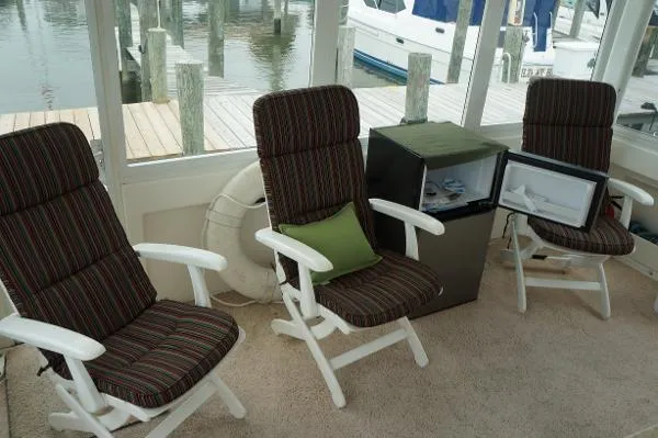 Slide: The Image of Silverton 453 Motor Yacht 1999 - 4