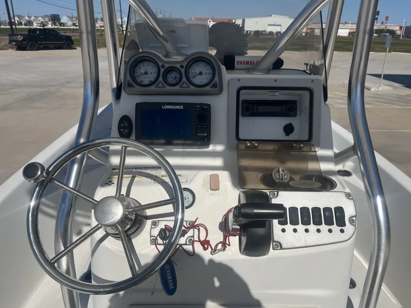 Slide: The Image of NauticStar 214 XTS 2015 - 26