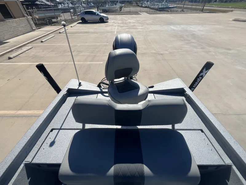 Slide: The Image of Xpress H20B Bay 2022 - 17