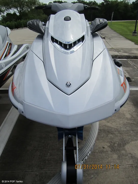 Slide: The Image of Yamaha VXR 2011 - 4