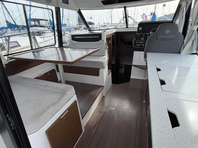 Slide: The Image of Jeanneau NC 1095 2022 - 10