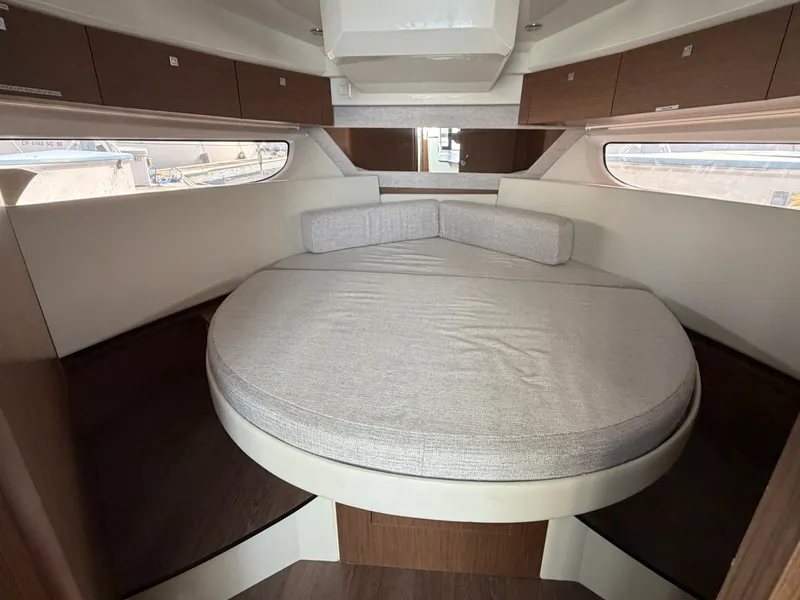 Slide: The Image of Jeanneau NC 1095 2022 - 14