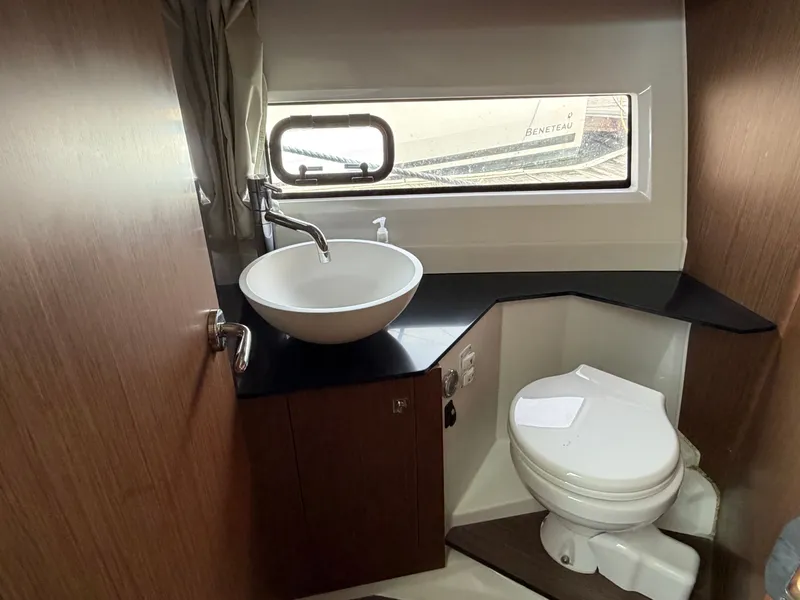 Slide: The Image of Jeanneau NC 1095 2022 - 19