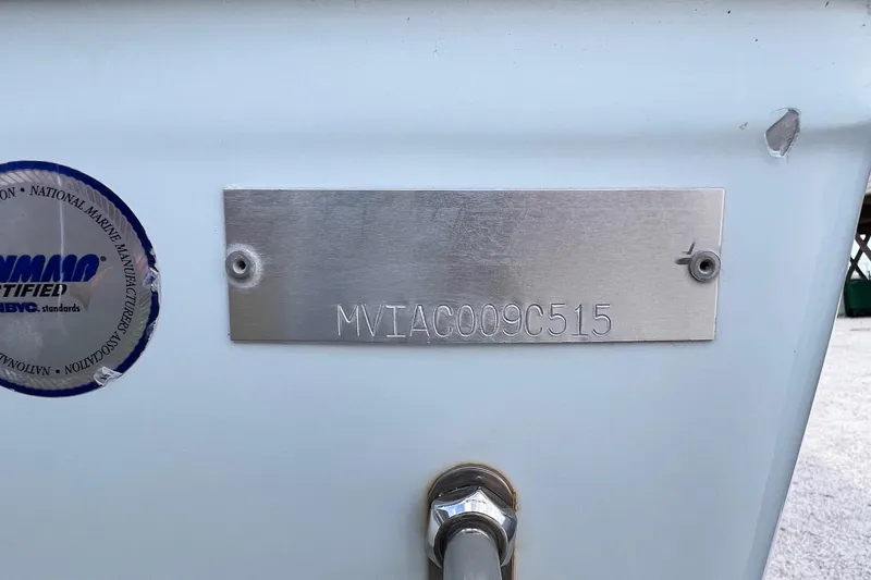 Slide: The Image of 2015 Pathfinder 2600 HPS boat with certification plate and serial number. - 12