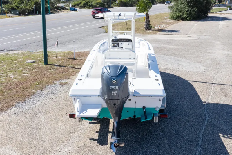 Slide: The Image of 2016 Everglades 243 Center Console boat with Yamaha 250 V6 engine on a trailer. - 28