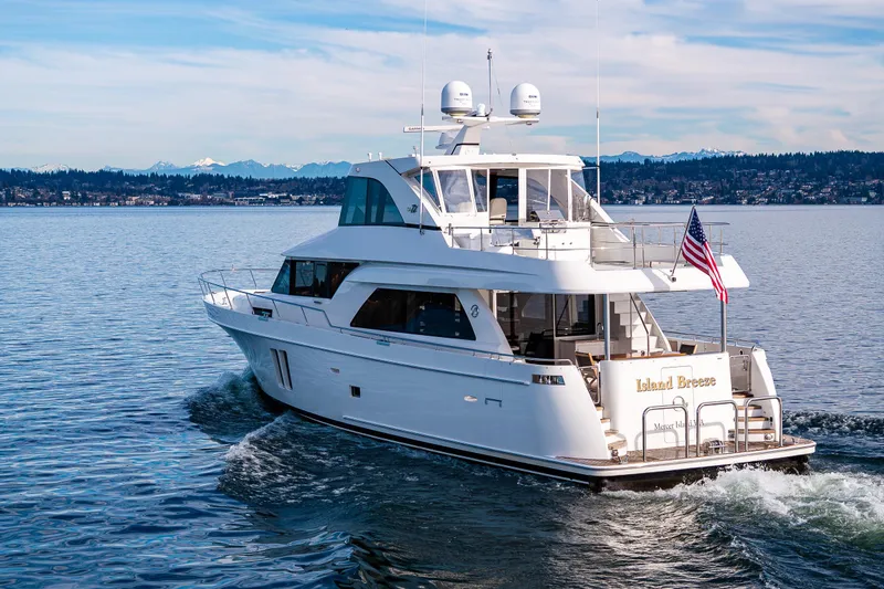 Slide: The Image of 2017 Ocean Alexander 72 Pilothouse yacht-Stern Port side - 4