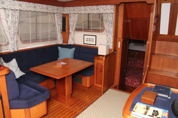 Slide: The Image of Sabre SABRELINE AFT CABIN BR4484 2001 - 1