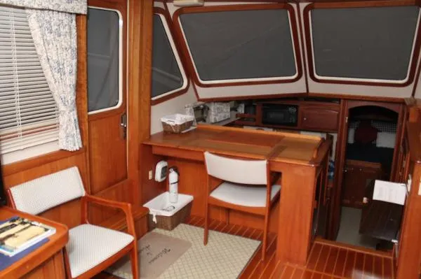 Slide: The Image of Sabre SABRELINE AFT CABIN BR4484 2001 - 8