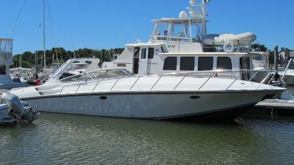 Slide: The Image of Fountain 48 Express Cruiser 2004 - 1