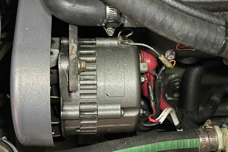 Slide: The Image of Steering mechanism of a 2010 Hunter 45 Center Cockpit sailboat. - 63