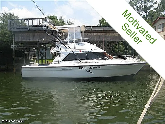 Slide: The Image of Phoenix Bass Boat 33 Convertible 1990 - 3