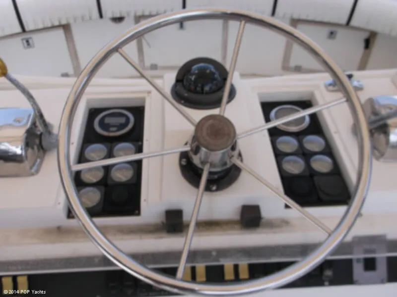 Slide: The Image of Phoenix Bass Boat 33 Convertible 1990 - 9