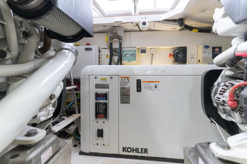 Slide: The Image of Azimut 50 fly 2015 - 55