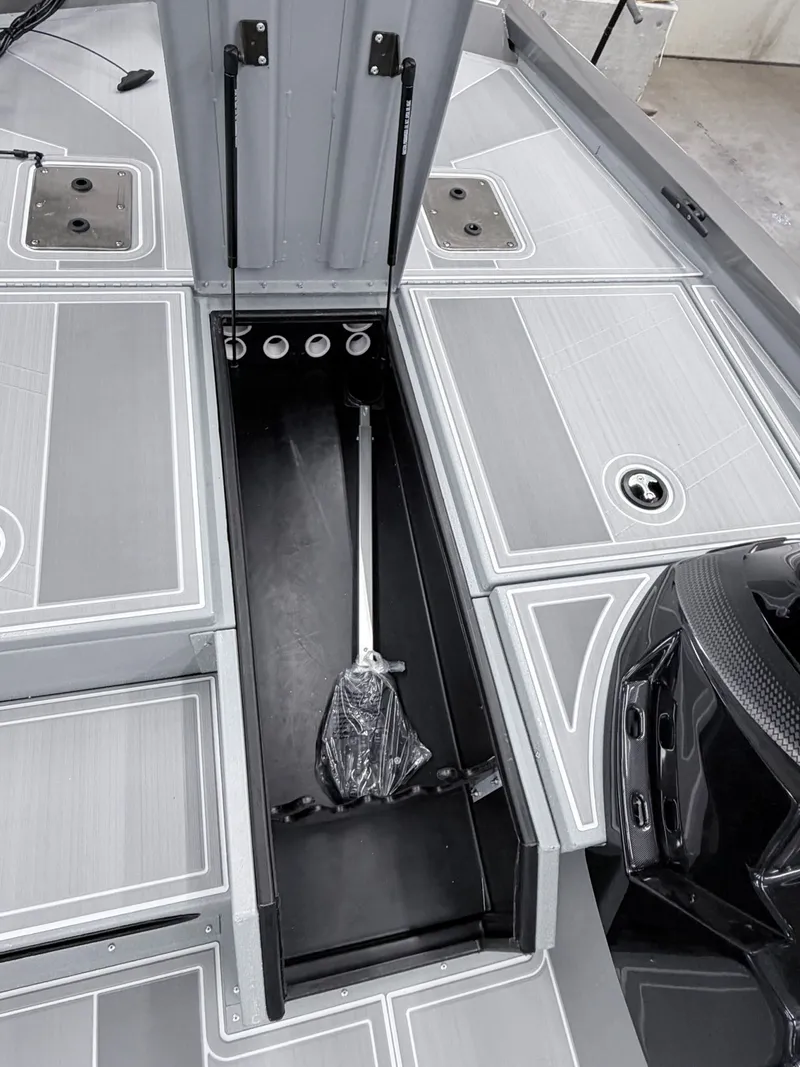 Slide: The Image of G3 Sportsman 1710 SE 2026 - 18