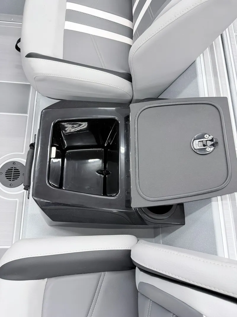 Slide: The Image of G3 Sportsman 1710 SE 2026 - 4