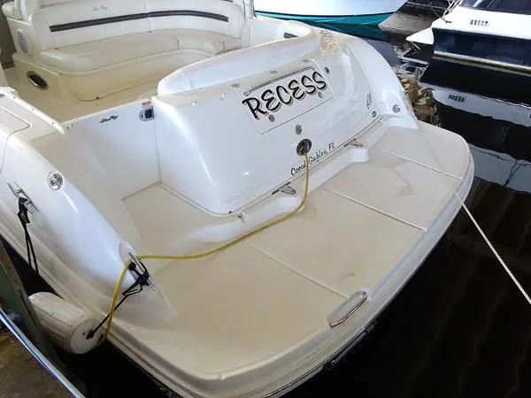 Slide: The Image of Sea Ray 42 DA LOW HOURS 2005 - 5
