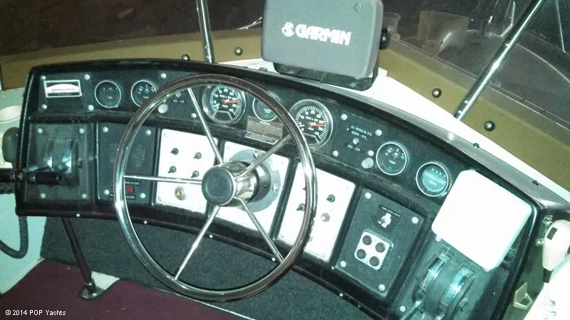 Slide: The Image of Carver Yachts 3207 Aft Cabin 1986 - 1