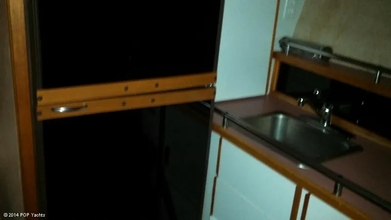 Slide: The Image of Carver Yachts 3207 Aft Cabin 1986 - 3
