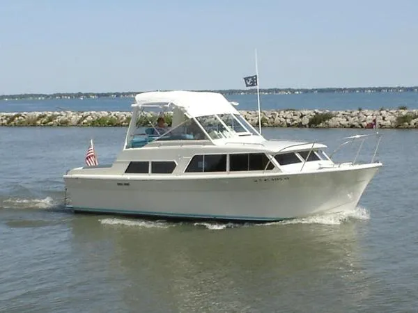 Slide: The Image of Tollycraft Royal 30 1972 - 0