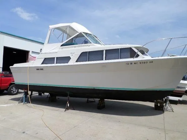 Slide: The Image of Tollycraft Royal 30 1972 - 6