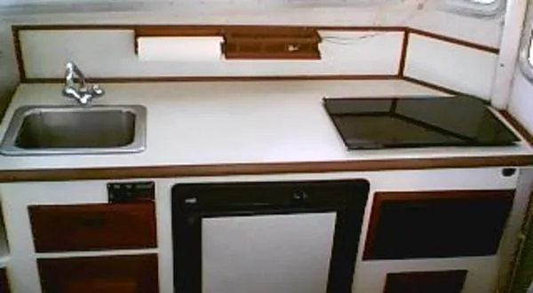 Slide: The Image of Osprey Pilothouse 30 Long Cabin 2006 - 11