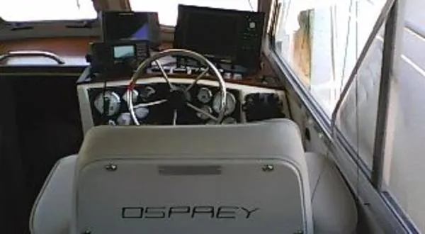 Slide: The Image of Osprey Pilothouse 30 Long Cabin 2006 - 4