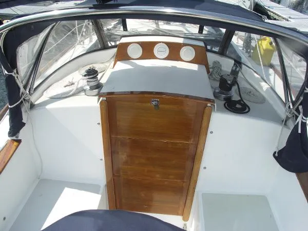 Slide: The Image of Bristol 35.5 Sloop 1987 - 9