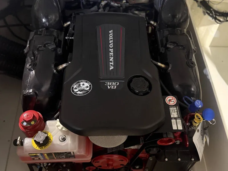 Slide: The Image of Cobalt R6 2025 - 39