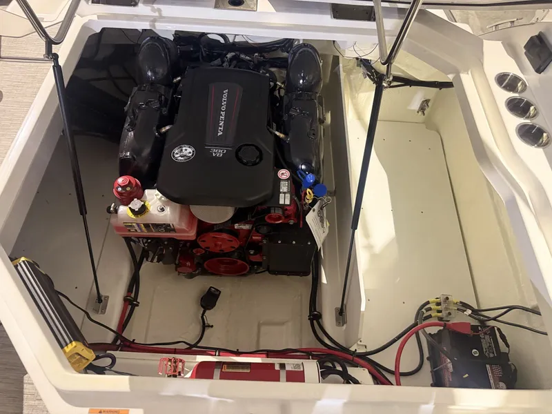 Slide: The Image of Cobalt R6 2025 - 40