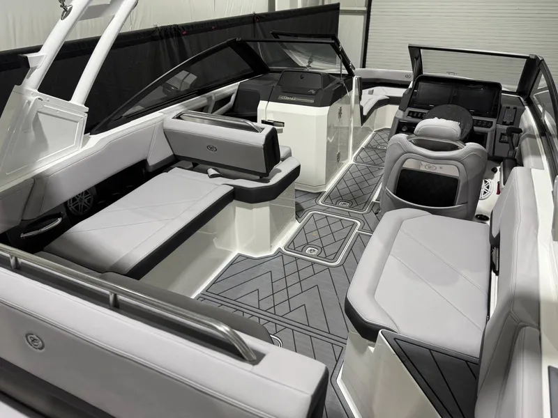 Slide: The Image of Cobalt R6 2026 - 30