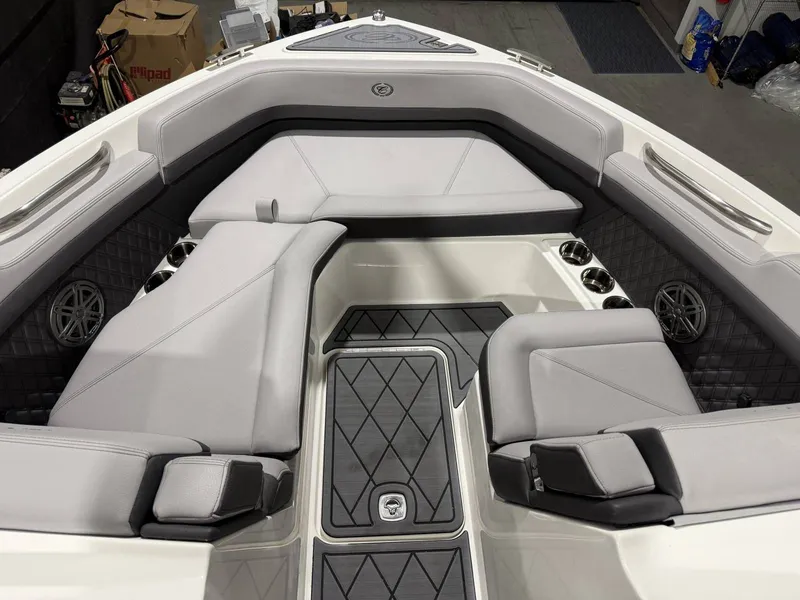 Slide: The Image of Cobalt R6 2026 - 5