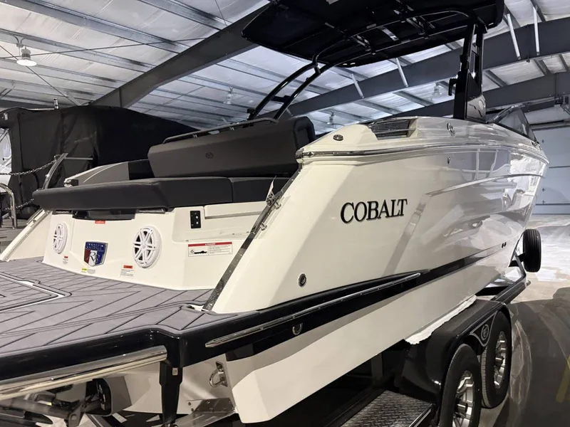 Slide: The Image of Cobalt R8 2026 - 10