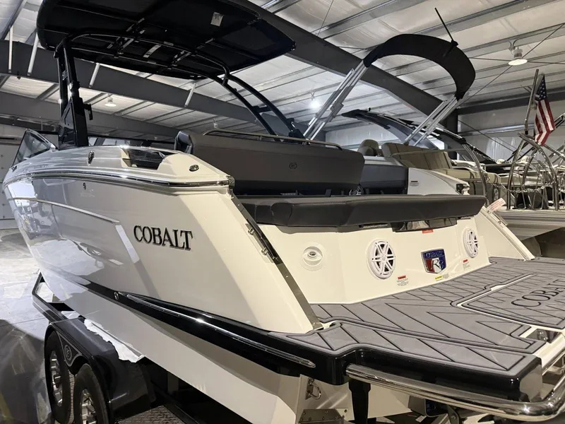 Slide: The Image of Cobalt R8 2026 - 18