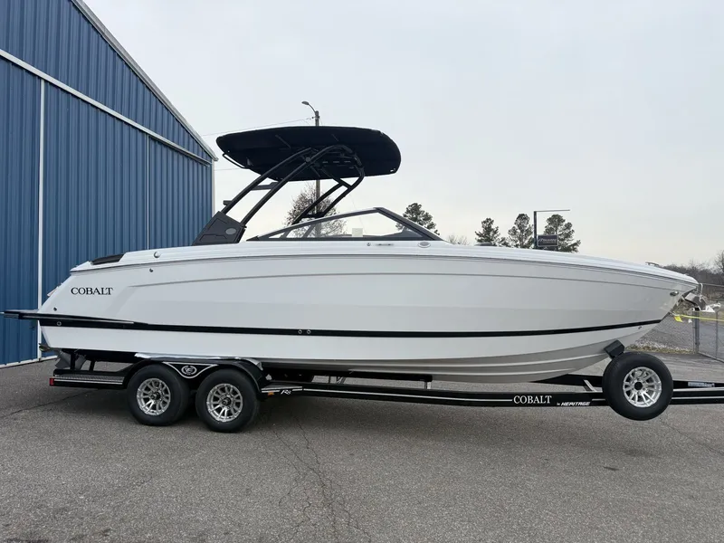 Slide: The Image of Cobalt R8 2026 - 24