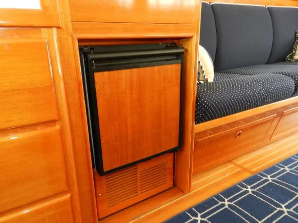 Slide: The Image of Grand Banks 46 Europa 2005 - 9