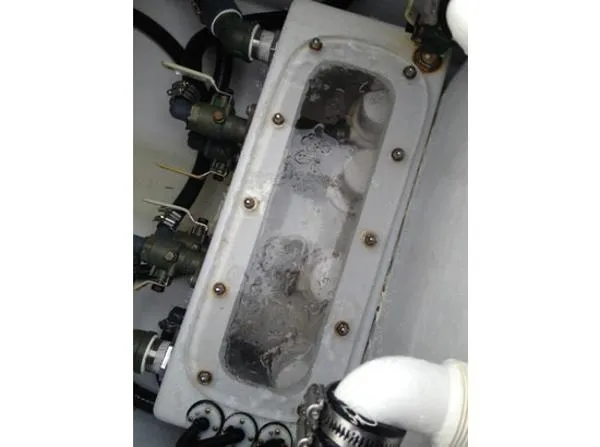 Slide: The Image of Contender 35 Center Console 2014 - 6