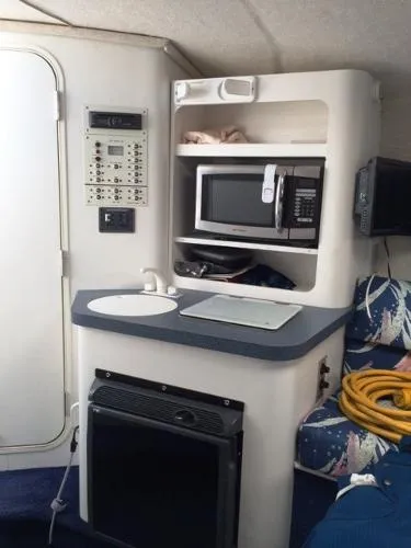 Slide: The Image of Chris-Craft 30 Crowne 1995 - 7
