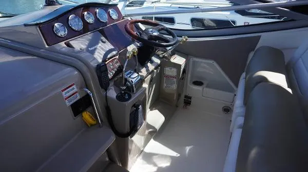 Slide: The Image of Sea Ray 310 Sundancer 2007 - 2