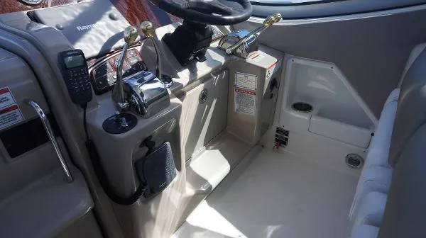 Slide: The Image of Sea Ray 310 Sundancer 2007 - 6